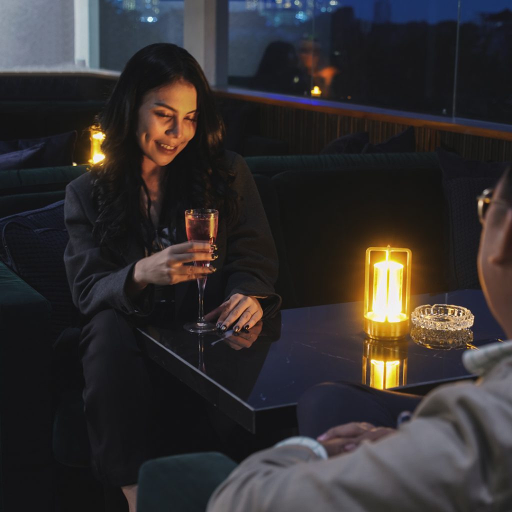 Private space di jakarta selatan untuk minum, Amber Rooftop Lounge by LDS Group