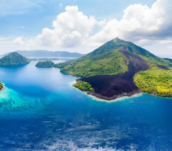 Berjalan-jalan dengan keluarga ke Banda Sea