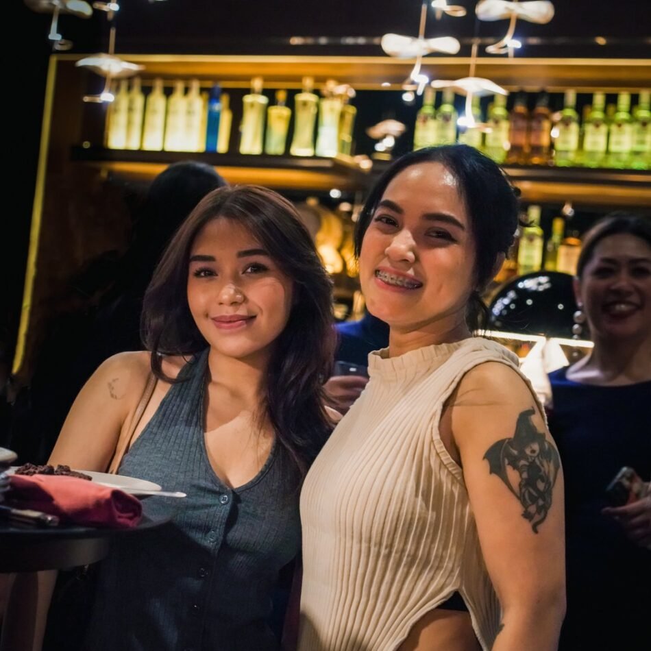Rooftop Bar Eksklusif Jakarta: Amber Rooftop Lounge